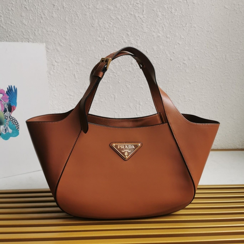 Pra*a shopping bags